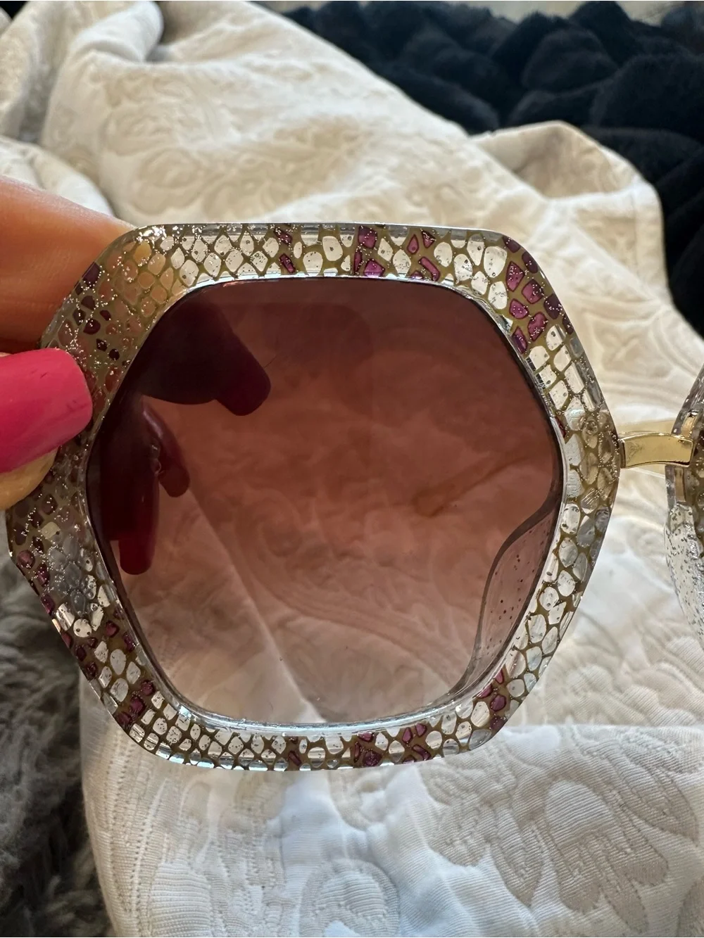 Snakeskin big brown V sunglasses ! New